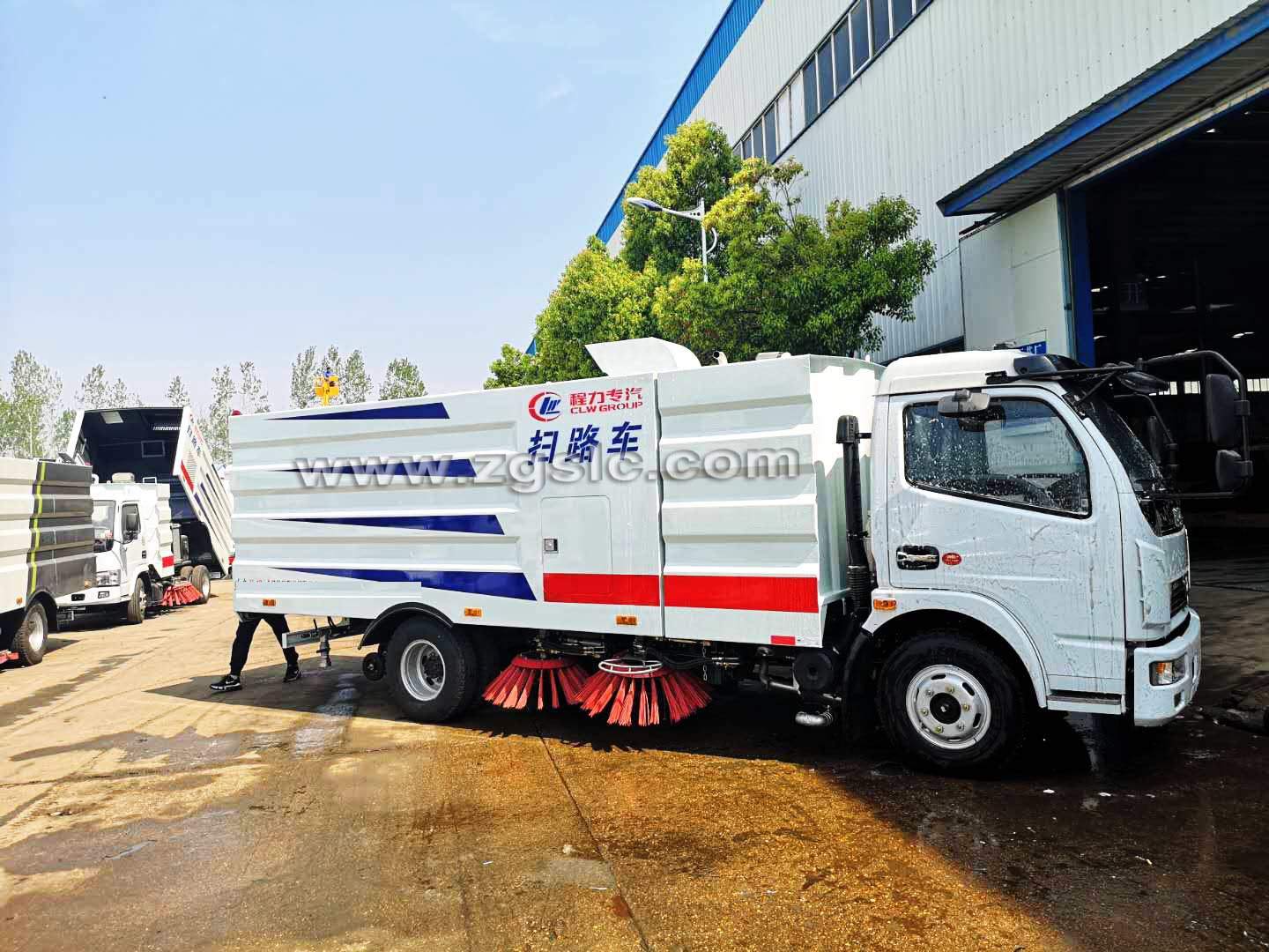 東風大多利卡掃路車（國五）