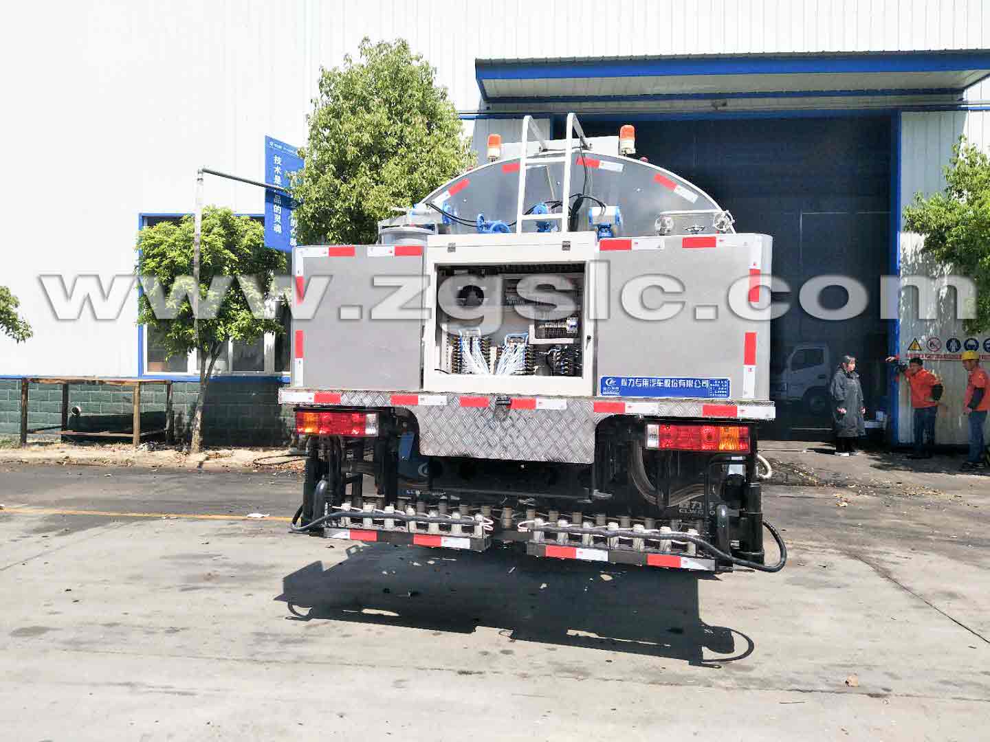 陜汽軒德瀝青灑布車(chē)(國(guó)五)