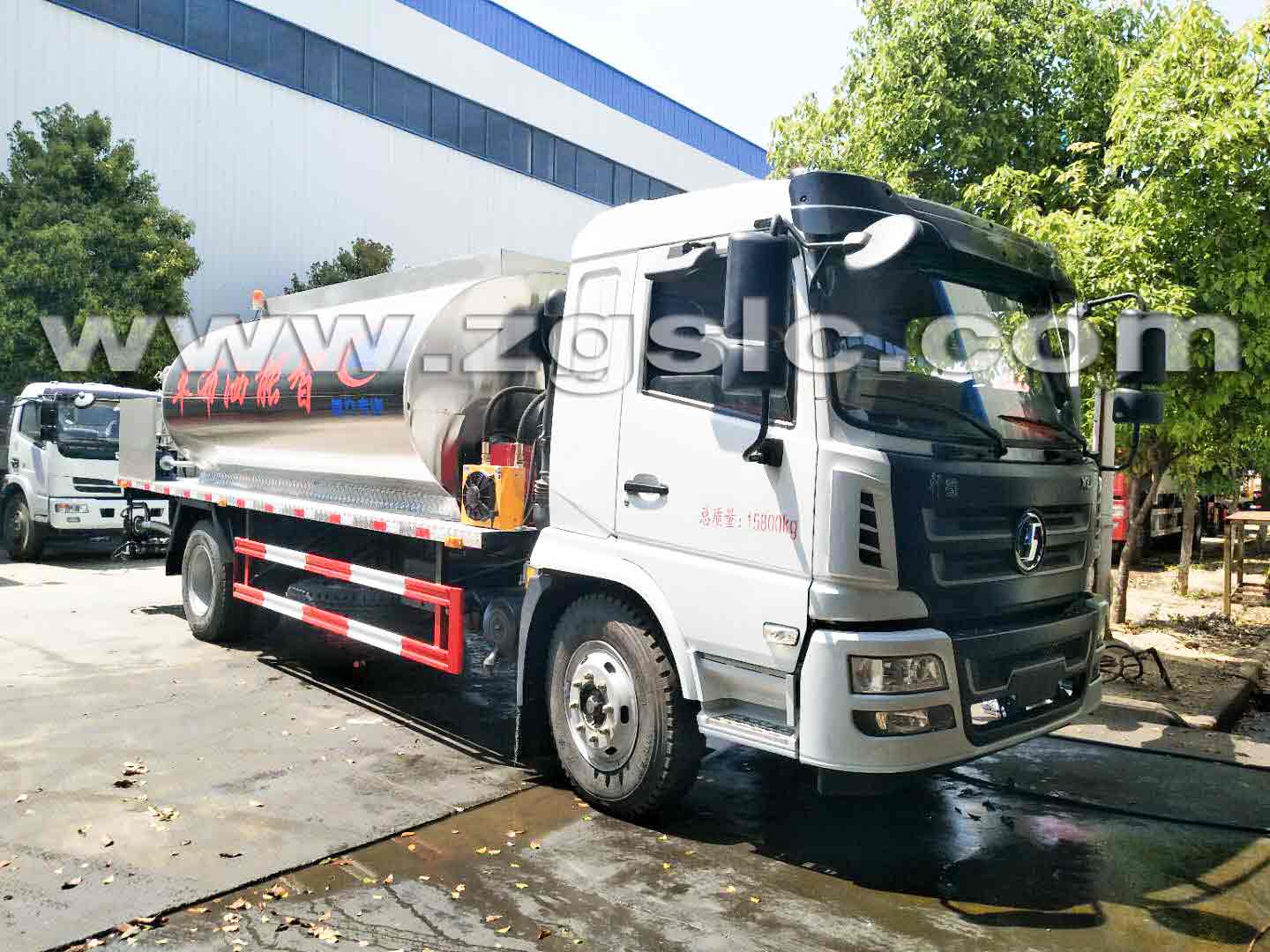 陜汽軒德瀝青灑布車(chē)(國(guó)五)