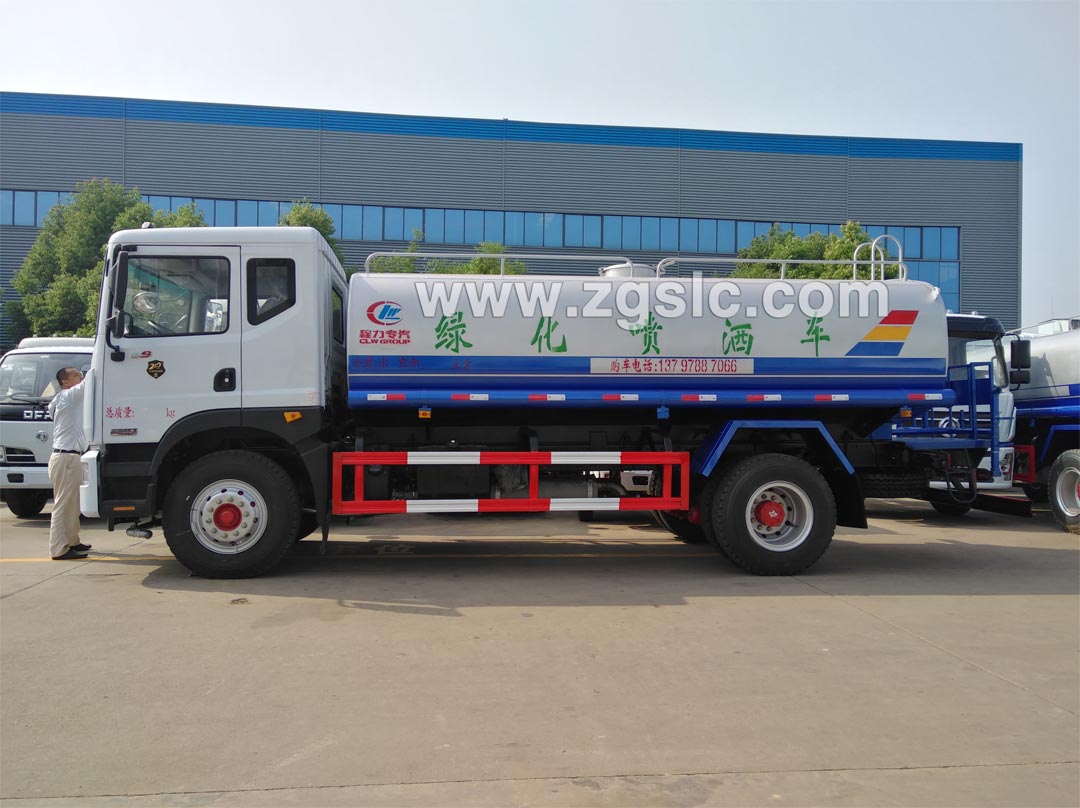 灑水車(chē)廠家直銷(xiāo)
