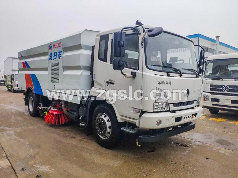 東風(fēng)天錦洗掃路多功能車（國五）-廠家價格