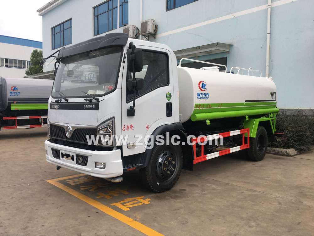 程力專用汽車股份有限公司東風(fēng)福瑞卡灑水車價格