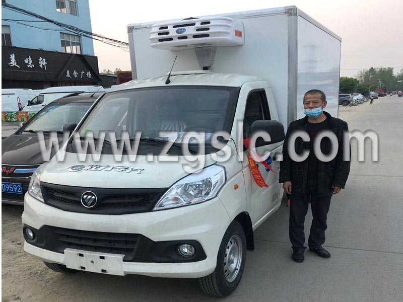 程力專用汽車股份有限公司師傅準備出發，開往客戶所在地