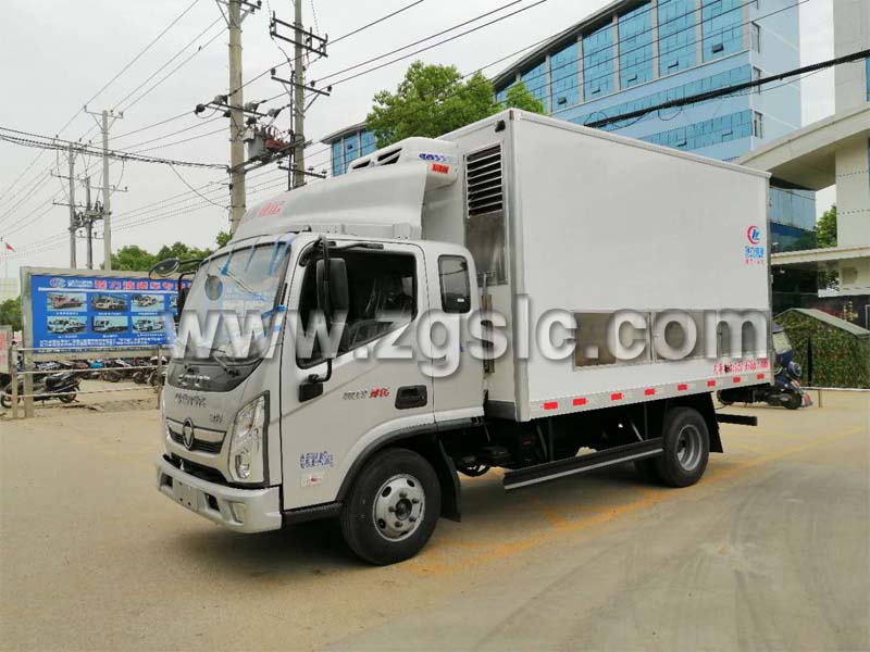 程力雞苗運(yùn)輸車(chē).jpg