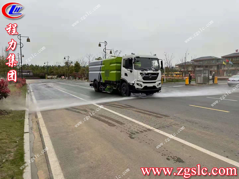 程力集團東風(fēng)天錦洗掃車展示圖.jpg